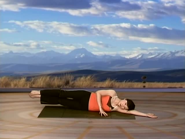 易海燕普拉提 侧卧抬腿