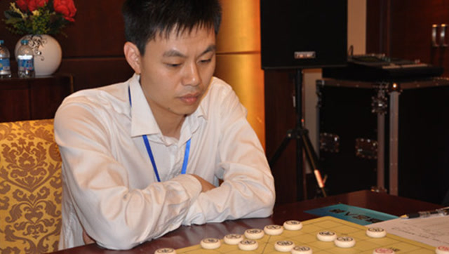 象棋特级大师许银川在让九子情况下速胜聂卫平