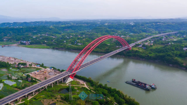 万里长江大桥行——四川波司登大桥