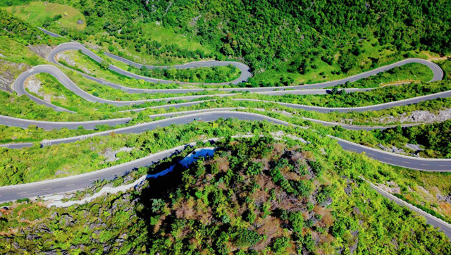 贵州山路十八弯,老司机都被绕晕了