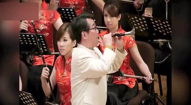 刘英唢呐演奏《百鸟朝凤》听醉了看呆了真的太美了