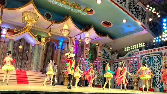 富贵黄金屋自助餐厅泰国舞蹈表演3