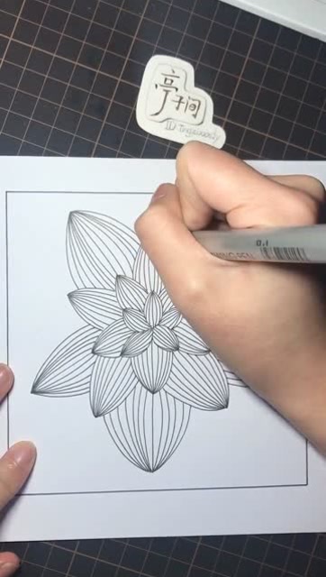 小姐姐教你,缠绕画,解压手绘技巧!