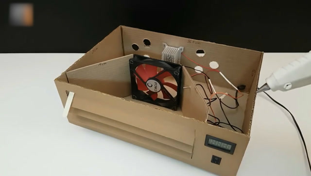 牛人手把手教你用纸壳制作空调