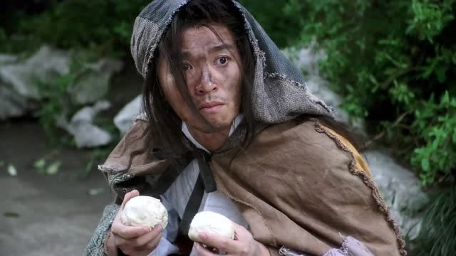 强项啦!周星驰饰演的乞丐,丐帮洪七公都自叹不如