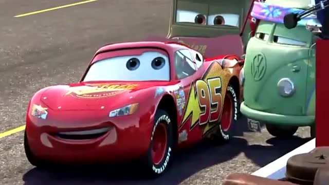 卡通动画片 汽车总动员 片段 赛车哈德逊医生出现全场沸腾