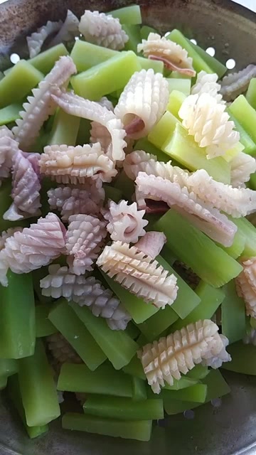 莴笋鱿鱼的做法,安全健康美味!