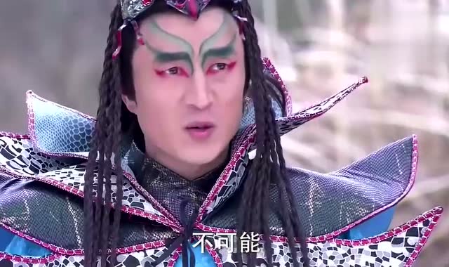《活佛济公》哭笑铲拿了水沉木就想跑,大鹏鸟半路截住了他