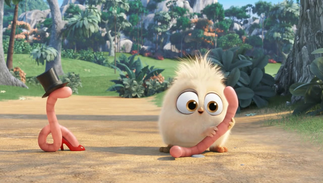 一只小鸡与蚯蚓的友情,傻萌傻萌的,好有爱!