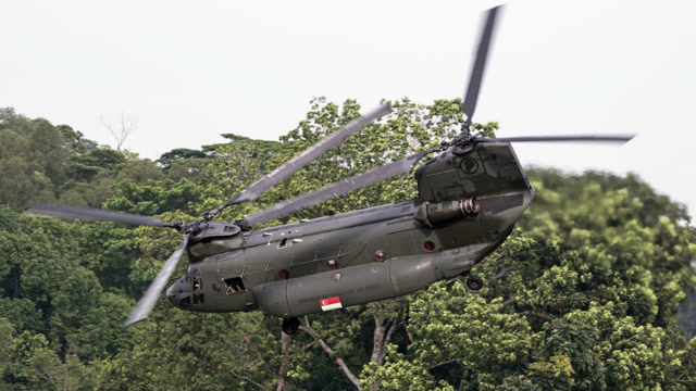 在ch-47f运输直升机上看风景,还真别有一番风味