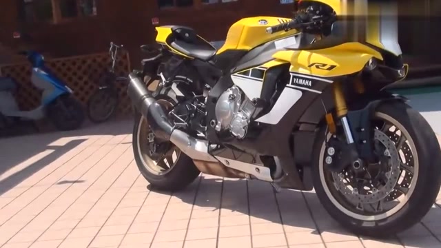 换装复古风,实拍雅马哈r160周年纪念版