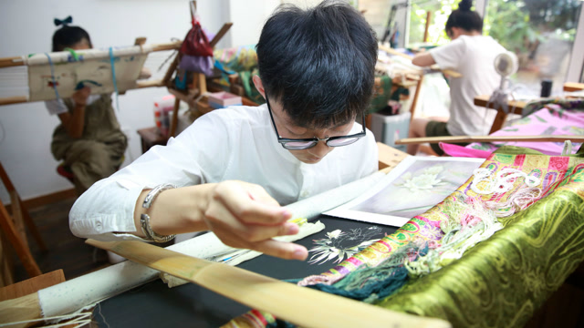 机会难得!杭绣大师喊你"玩"刺绣啦