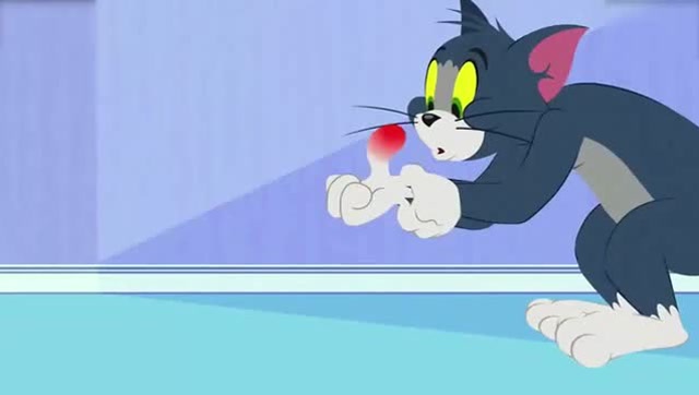 猫和老鼠:汤姆的手指头被夹红了,一定很痛吧