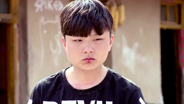 《变形计》林子濠当场批评杨奥不孝顺,不愧是大明星的儿子