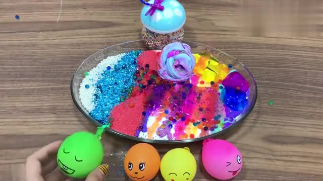 牛头胶混泥大挑战!这样玩史莱姆很有趣