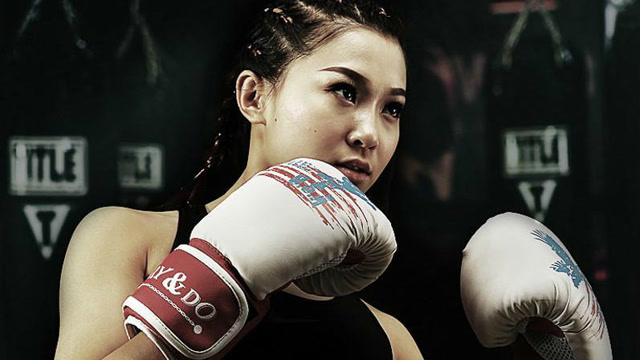 魅力惊人!练习搏击的美女总是那么有吸引力!