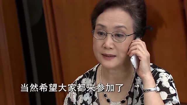 夏家三千金严格奶奶要与孙晓菁父母通电话,晓菁最后打给了谁呢