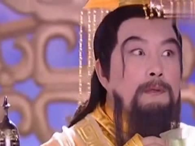 宝莲灯:玉帝和王母说话,连个桃都变成了桃核,一看就是有坏主意了!
