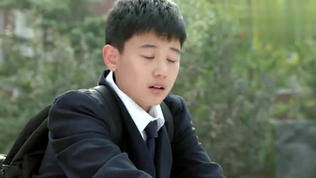 小别离:小宇嫉妒李想,小宇心里很不是滋味吃起醋