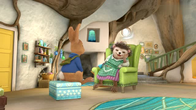 彼得兔:刺猬太太聊天累到睡着,彼得拿走了装草莓的篮子