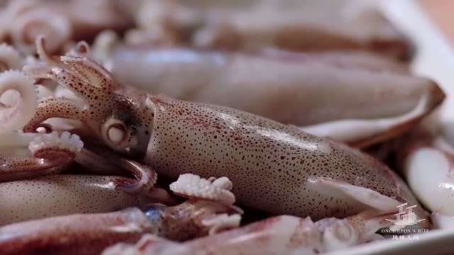 风味人间:小管枪乌贼,适合白灼,肉质鲜甜,口感弹牙