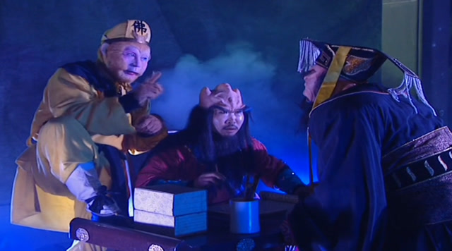 孙悟空到地府讨还寇员外魂魄,使其死而复生,还给他加了一纪寿命