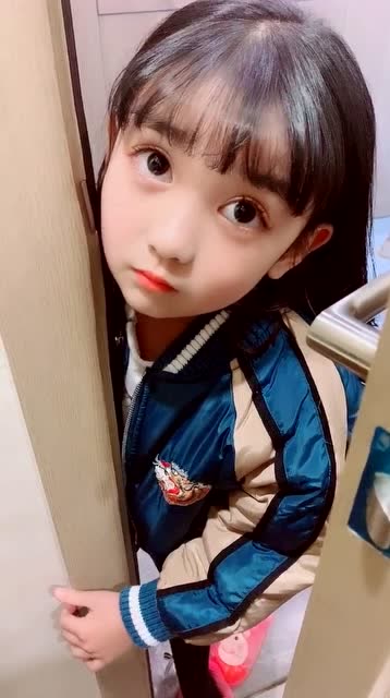 这是谁家的小姑娘颜值也太仙了,感受一下