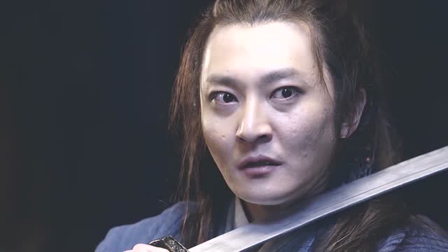 高剑雄为救爱人,以死相逼父亲,求放一条生路