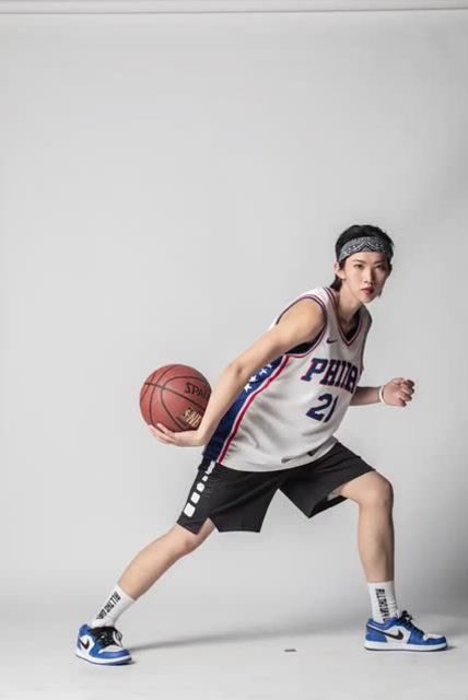 最帅女街球手,又美又能打的艾姐