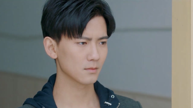 《橘生淮南》顾止烨搭讪洛枳,盛淮南看了一脸不爽,直接质问