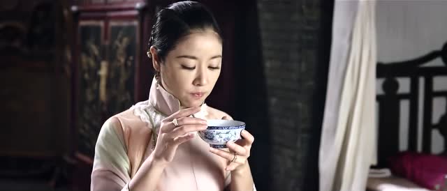 京城81号:林心如两世都被人下了药,真是个苦命女子!