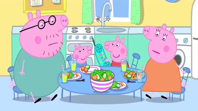小猪佩奇:佩奇一家的午餐看着真丰盛,怪不得每个都吃到这么胖!