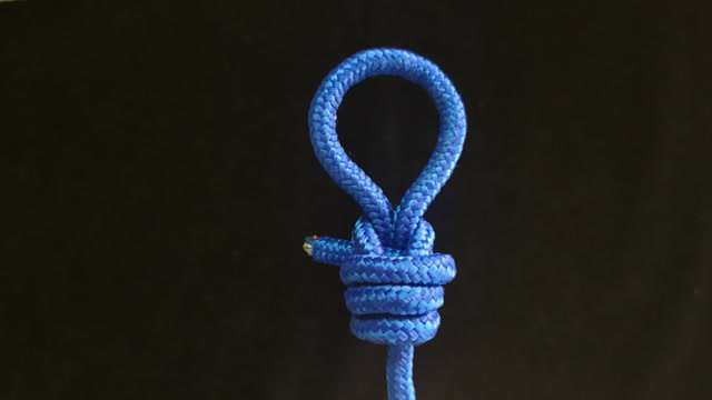 在生活中,一个实用的绳结定位锚结打法!