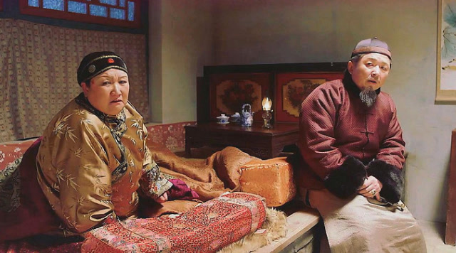 儿媳妇半夜三更弄出声响,地主婆:我看这个家要败!