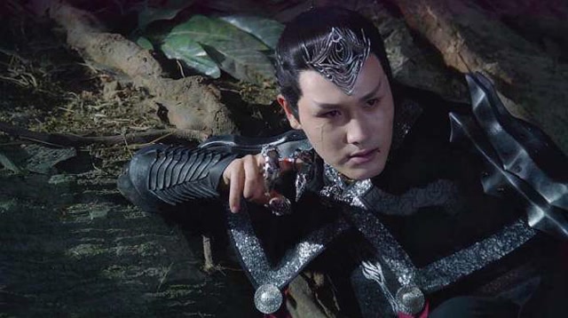 幽冥王爵伤痕累累,怎料又遇到绝世凶兽袭击,下一秒却出乎意料!