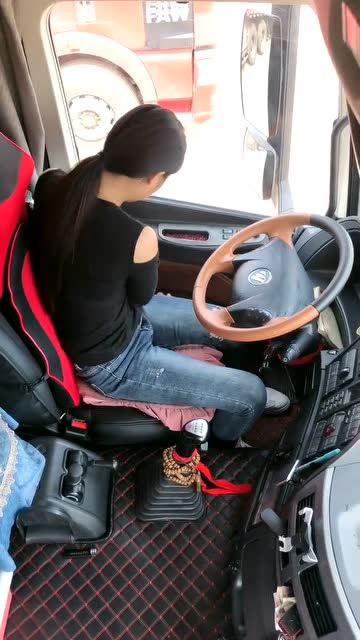 娶了个货车女司机当老婆,不论大活小活都能干,老公真是赚大发了