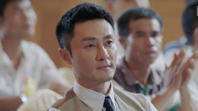 速看《天涯热土》第19集金芒果品牌打造成功 林武平赌气私下养牛