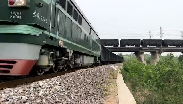 铁路摄影超话,42068兴寿站两道通过～,df7g-5035的微博