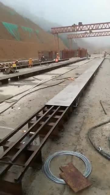 贵州梁场钢结构台座喷淋视频