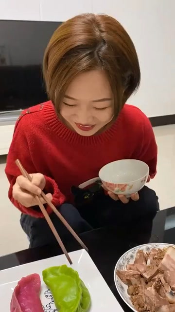 老妹儿终于扳回一局了