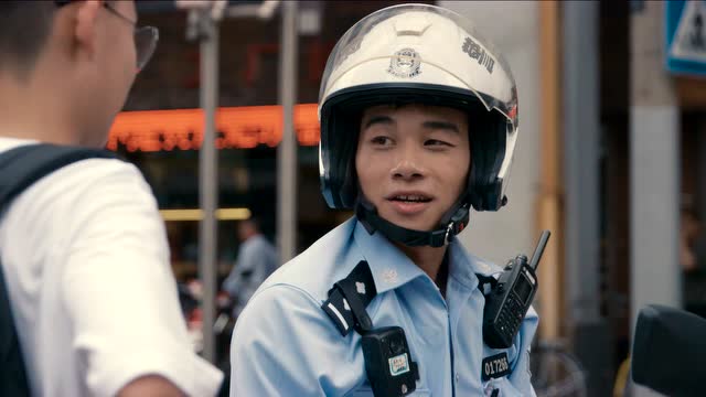 指路人记上海市公安局黄浦分局交警黄俊