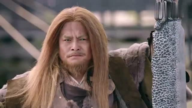 倚天屠龙记:金毛狮王谢逊霸气出场,宝刀屠龙在手谁敢不从