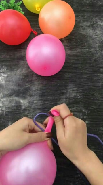 用这个方法,绑一百个气球都不会手疼