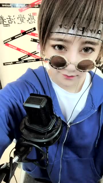 这老妹儿真带劲儿