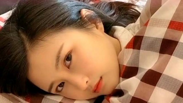 吴斯小姐姐:妈妈已经三天没打我了,我是不是飘了