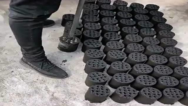 原来煤球是这样做的,学会之后,不会再花冤枉钱了