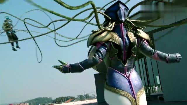 假面骑士经典:法爷对上了美杜莎女王,双方实力差距太大了