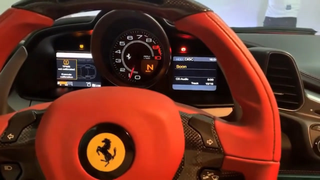 坐进法拉利458的驾驶位,点火那一刻,就知道超跑的魅力!