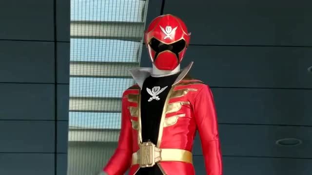 假面骑士豪快红背叛假面骑士与超级战队翻版帝骑哥登场