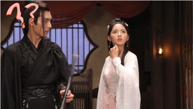 《且听凤鸣》花絮:杨超越即兴唱歌,羡慕王皓轩迷人的长睫毛